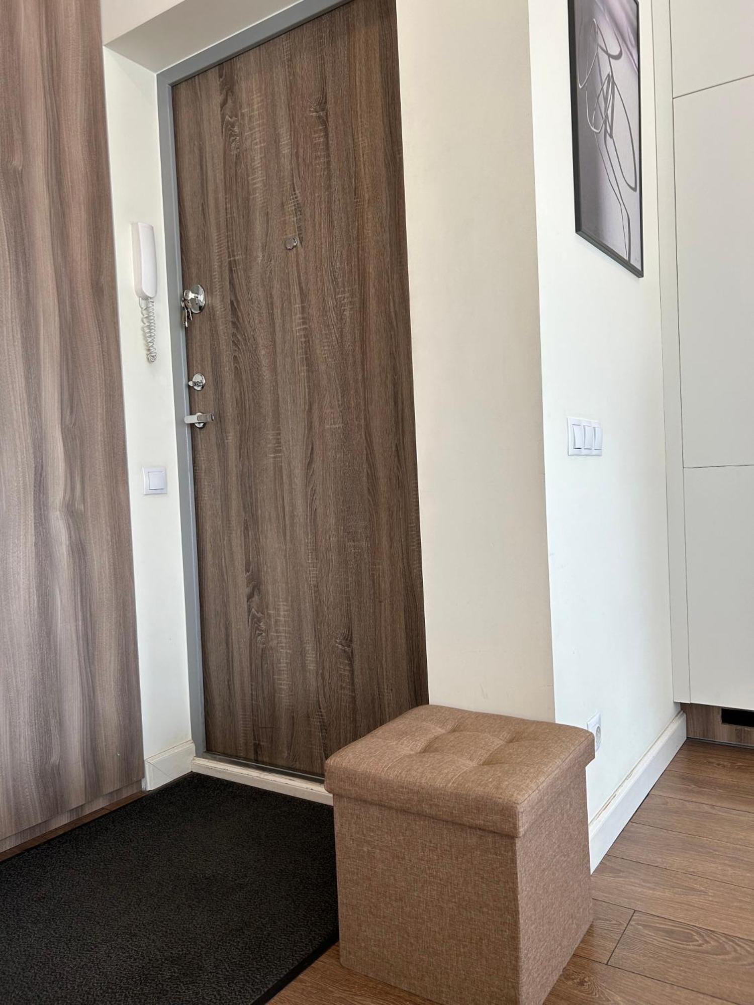 וילנה Your Home - Spacious Apartment In City Center, With Balcony & Self Check-In מראה חיצוני תמונה